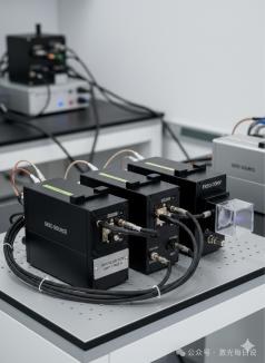 低空經(jīng)濟(jì)“心臟”升級(jí)！合肥國(guó)家隊(duì)發(fā)布Innoslab寬溫激光器，破解機(jī)載激光雷達(dá)三大痛點(diǎn)